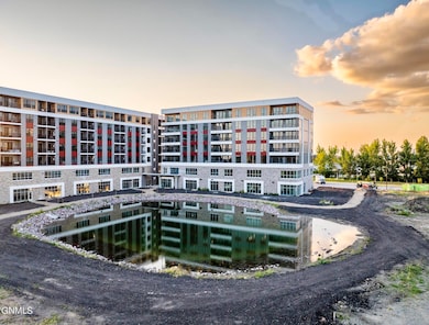Fargo Condo-18
