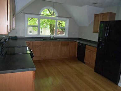 25 Andrews Ave, West Warwick, RI 02893 - photo 3