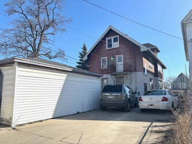 1925 N 27th St unit 1927, Milwaukee, WI 53208 - photo 2