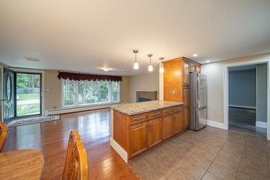 24 Darling St, Warwick, RI 02886 - photo 7