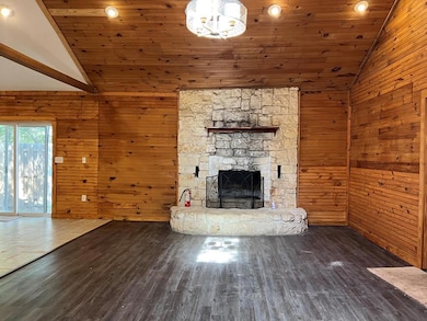 124 Griffith Bend Rd, Mabank, TX 75156 - photo 3