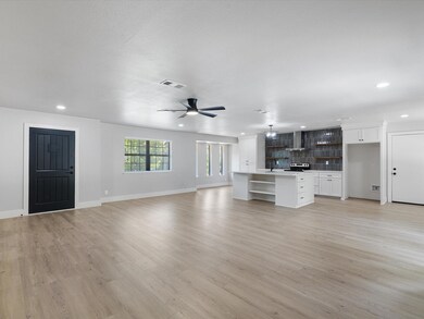 2303 Woodlawn Dr, Ennis, TX 75119 - photo 7