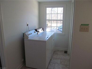 1527 W Northwest Blvd, Winston Salem, NC 27104 - photo 6