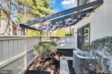 9315 Grazing Terrace, Montgomery Village, MD 20886 - photo 2