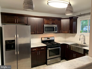 6829 Windsor Mill Rd, Gwynn Oak, MD 21207 - photo 5