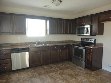 261 Gentry Crossings Blvd, Mount Washington, KY 40047 - photo 6