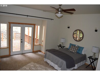 Bedroom, Primary