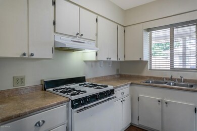 320_W_9th_Place_S__07_mls