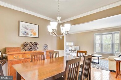 2018 Pieris Ct, Vienna, VA 22182 - photo 5