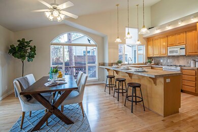 1382 NW 18th St Bend OR 97701-print-006-