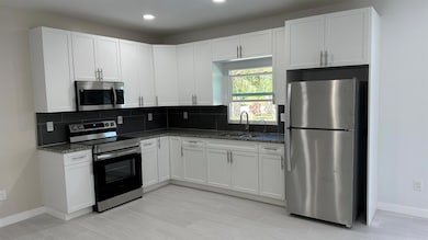 17024 89th Place N unit C, Loxahatchee, FL 33470 - photo 6