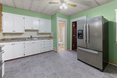 701 N Center St, Beaver Dam, WI 53916 - photo 5