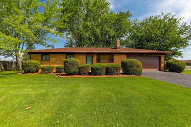 351 E Dustman Rd, Bluffton, IN 46714 - photo 2