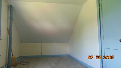 7 Whalen St, Lincoln, ME 04457 - photo 5