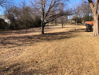 1504 S Hatcher, Decatur, TX 76234 - photo 4