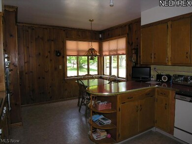 5270 Philip Ave, Maple Heights, OH 44137 - photo 7