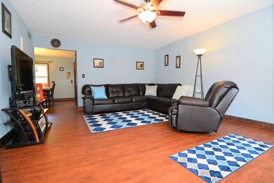 726 Saint Catherine Ct, Newburgh, IN 47630 - photo 5