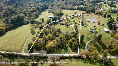 4910 Fible Ln, Crestwood, KY 40014 - photo 4