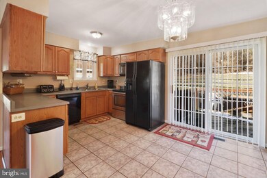 1151 Martin Dr, Westminster, MD 21157 - photo 6