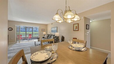 2620 Hidden Lake Dr N unit B, Sarasota, FL 34237 - photo 7