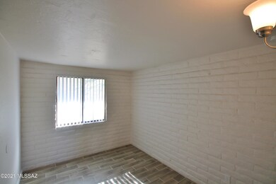5833 North Unit
