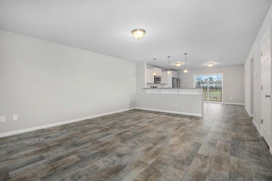 1 CSS038-i1830-Great Room1