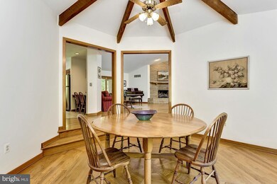 402 Richardson Ct, Harwood, MD 20776 - photo 4