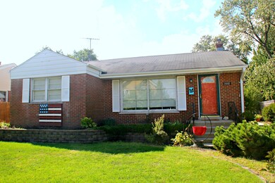 1410 S 6th Ave, Des Plaines, IL 60018 - photo 3