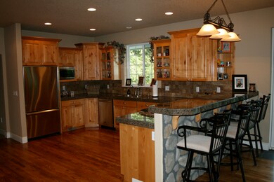 KITCHEN BEAUTIFUL KNOTTY PINE CABINETS