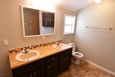 4282 Fountain Palm Road 10