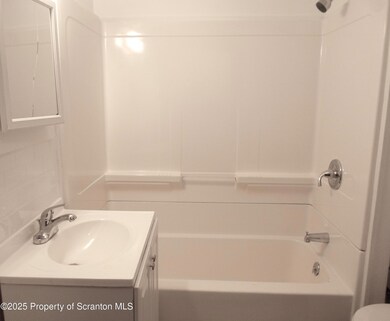 unlisted-address, Scranton, PA 18504 - photo 6