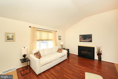 1311 Fairbourne Ct unit 1311, Lansdale, PA 19446 - photo 4
