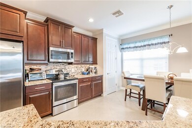STAINLESS STEEL APPLIANCES IN THE KITCHEN