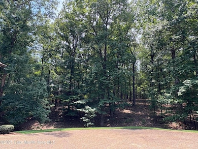 Wooded Entry on Right