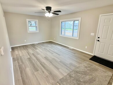 306 Maple St, Crown Point, IN 46307 - photo 6