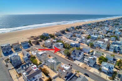 22 E 33rd Drone Online-14_arrow