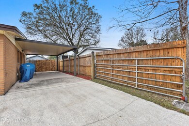 5912 Naughton Ln, Jacksonville, FL 32244 - photo 3