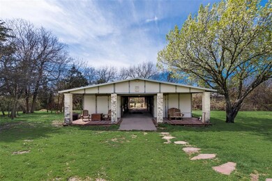 Barnmaster Barn with six 12x12 stalls, tack room, 