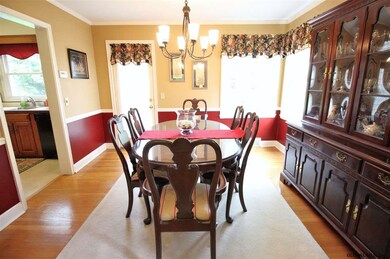 1539 Regent St, Schenectady, NY 12309 - photo 7