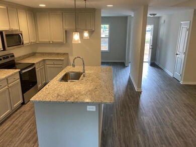 2840 S Wise Dr, Sumter, SC 29150 - photo 4