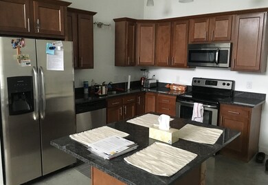 4 Carver St unit 2, Worcester, MA 01604 - photo 3