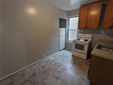 841 N 6th St unit 2, Allentown, PA 18102 - photo 3