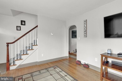 208 Harrison Ave, Waynesboro, PA 17268 - photo 2