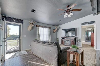 921 S Kings Hwy, Cushing, OK 74023 - photo 2