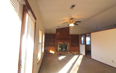 2124 NE 11th St, Moore, OK 73160 - photo 5