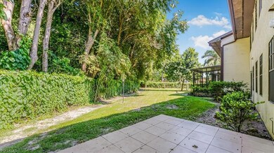 5288 Treetops Dr unit 106, Naples, FL 34113 - photo 2