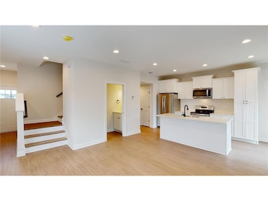 642 Franklin St, Roberts, WI 54023 - photo 4