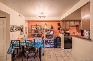 1757 S Pitkin St unit A, Aurora, CO 80017 - photo 4
