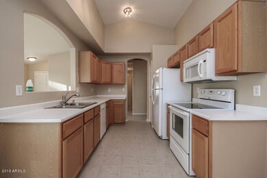 006-Kitchen-2303910-small
