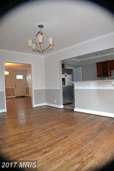 1105 Wildwood Pkwy, Baltimore, MD 21229 - photo 5